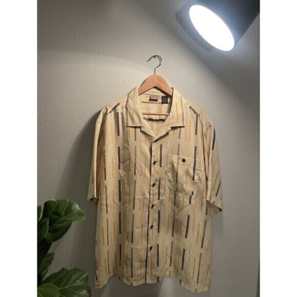 Axist Shirt Washable Silk Vertical lines Yellow‎ Short Sleeve Shirt Size XL